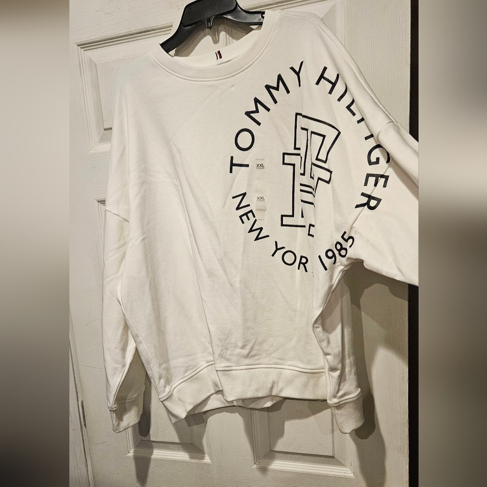 TOMMY HILFIGER SWEATSHIRT